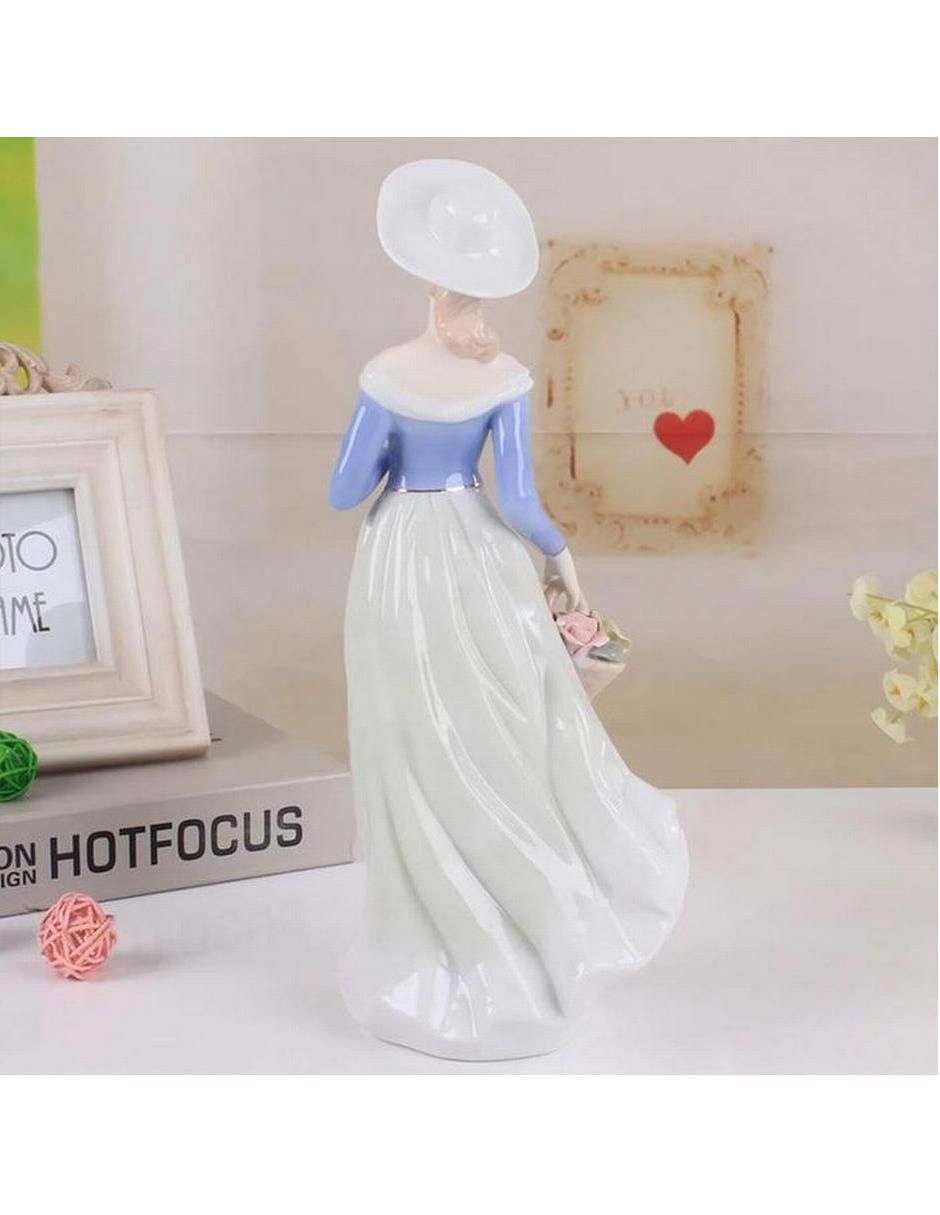 Figura decorativa de mujer de porcelana 3