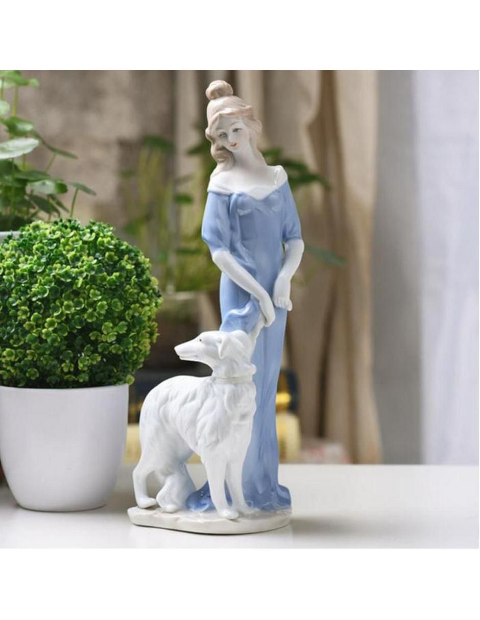 Figura de mujer Universal de porcelana 2