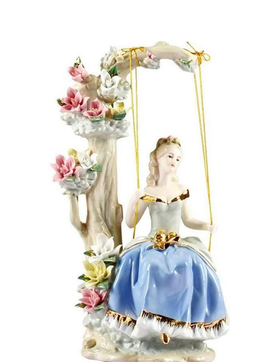 Figura de mujer Universal de porcelana
